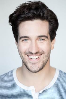 actor Olivier Gervais-Courchesne large photo