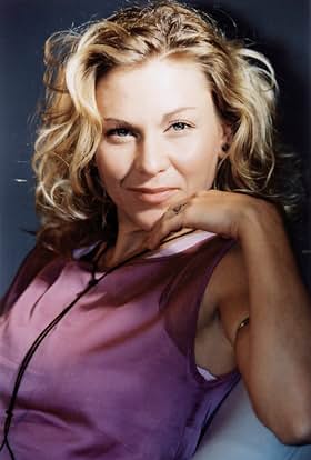 actor Tamsin MacCarthy large photo