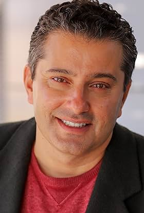 actor Alex Tavis large photo