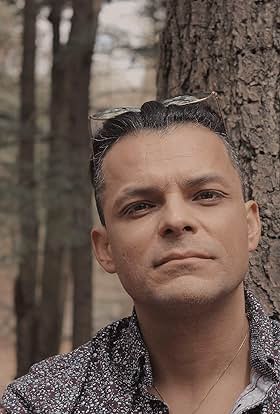 actor Leonardo Fuica large photo