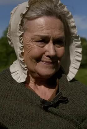 actor Sarah Collier large photo