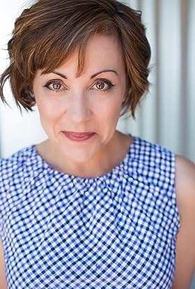 actor Laura Buckles large photo