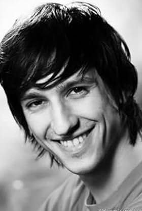 actor Jordan Kiziuk large photo