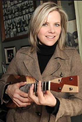 actor Melanie Doane large photo