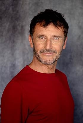 actor Carlos Chamarro large photo