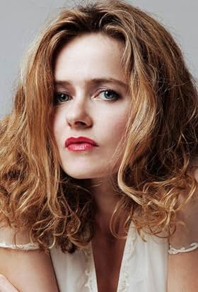 actor Julie Delarme large photo