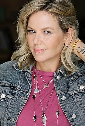 actor Kay Hanley large photo