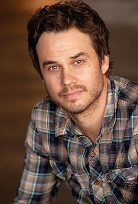 actor Owen Williams large photo