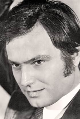 actor Ediz Hun large photo