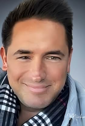 actor Michael Bates large photo