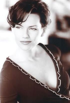 actor Tamara Davies large photo