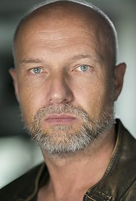 actor Simon Werner large photo