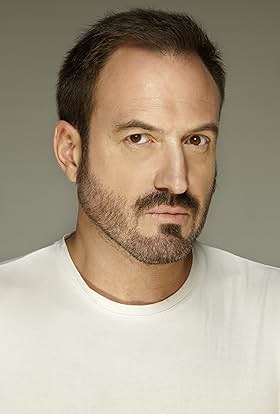 actor Alex O'Dogherty large photo