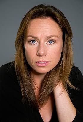 actor Lottie Hellingman large photo