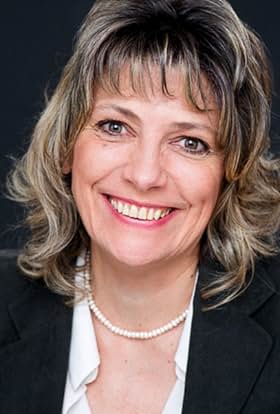 actor Marina Skell large photo