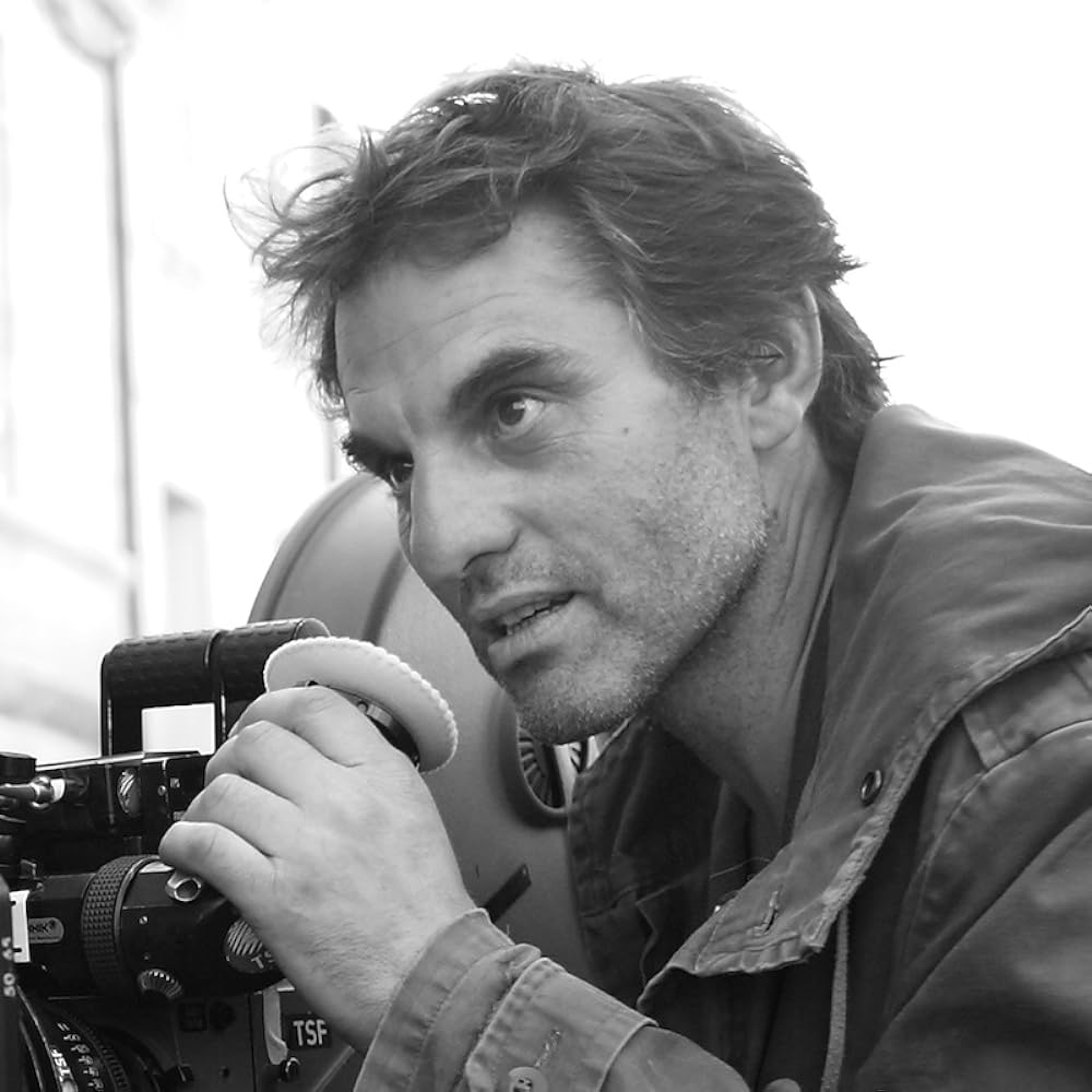 actor Yves Caumon large photo