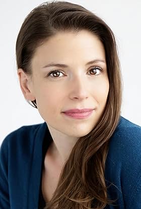 actor Julia Whelan large photo