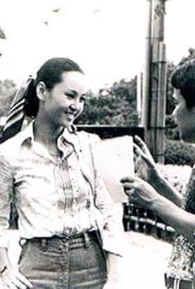 Ling-Ling Hsia