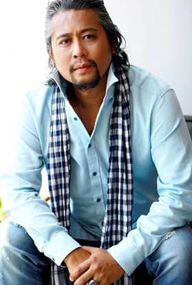 actor Robert Vicencio large photo