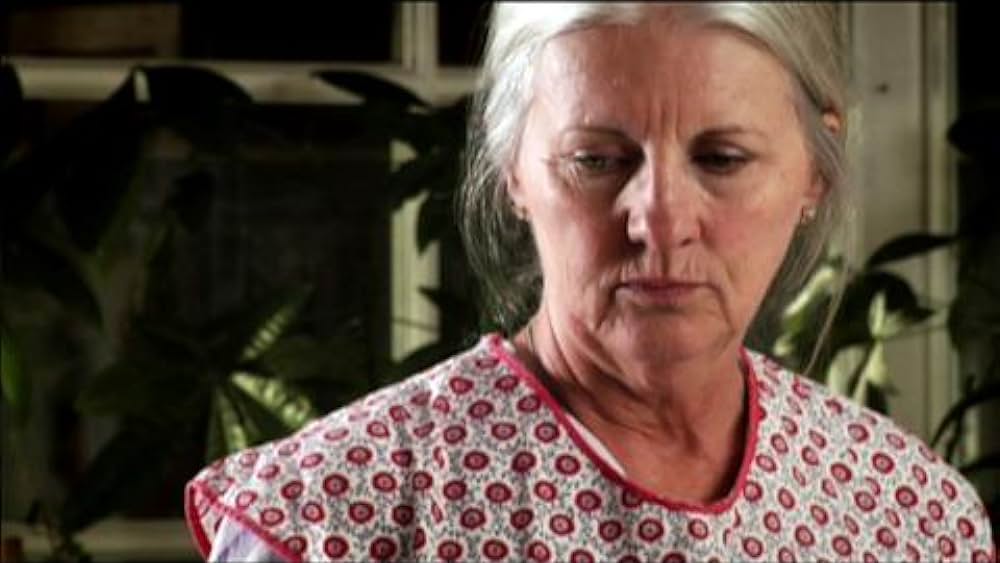 actor Karen Teliha large photo