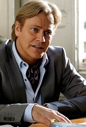 actor Richard Raynesford large photo