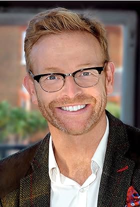 actor Paul Hendy large photo