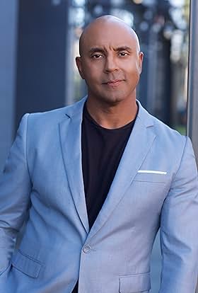 actor Kevin Brewerton large photo