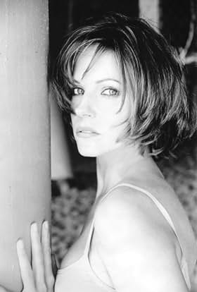 actor Michelle Jones large photo