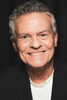 actor Paul Houde large photo