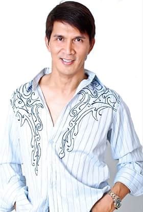 actor Mike Lloren large photo