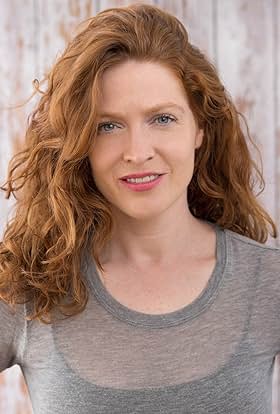 actor Kate McIninch large photo