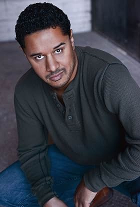 actor Sava Drayton large photo