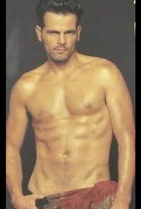 actor Archie Lafranco large photo