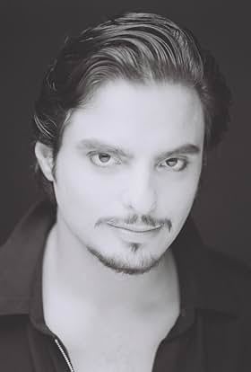 actor Ernesto Cekan large photo