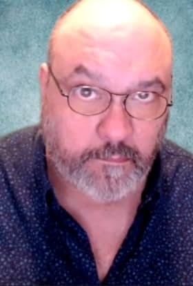 actor Dan Twyman large photo