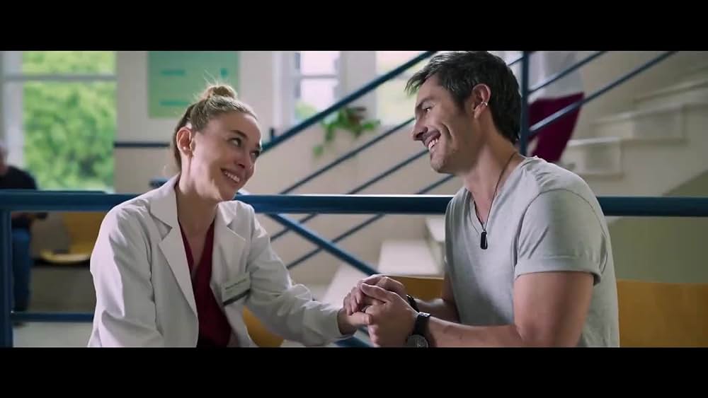 actor Javier Veiga large photo