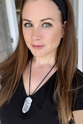 actor Amy Kerr large photo