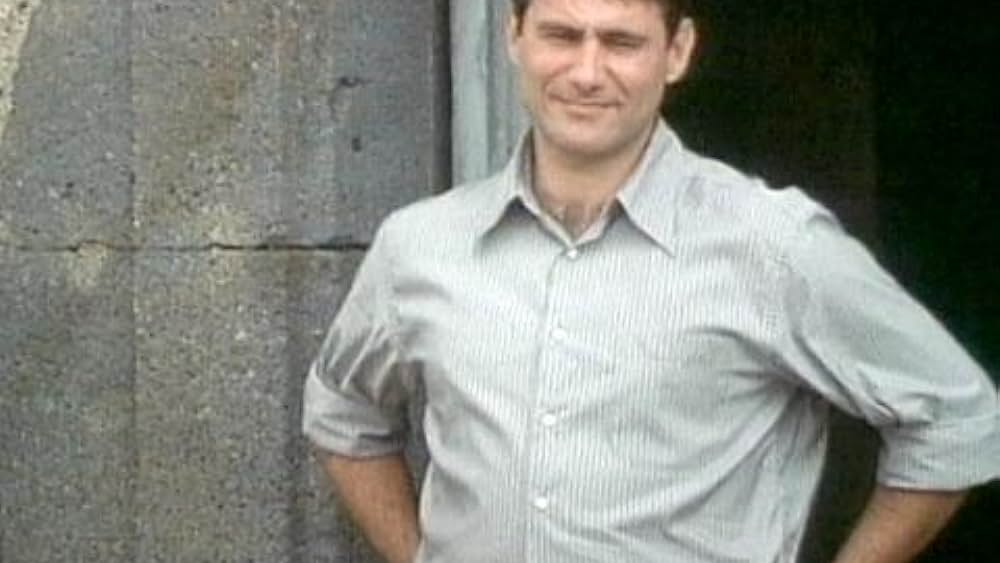 actor Laurie Caminata large photo