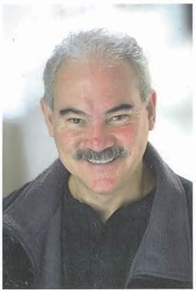 actor Héctor González large photo