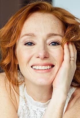 actor Sandra Dumaresq large photo