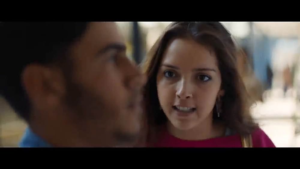 actor Hilda Amira Douaouda large photo