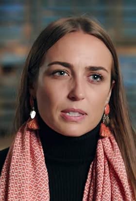 actor Silkie Carlo large photo