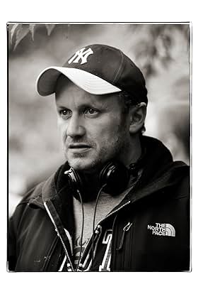 actor Lenny Abrahamson large photo