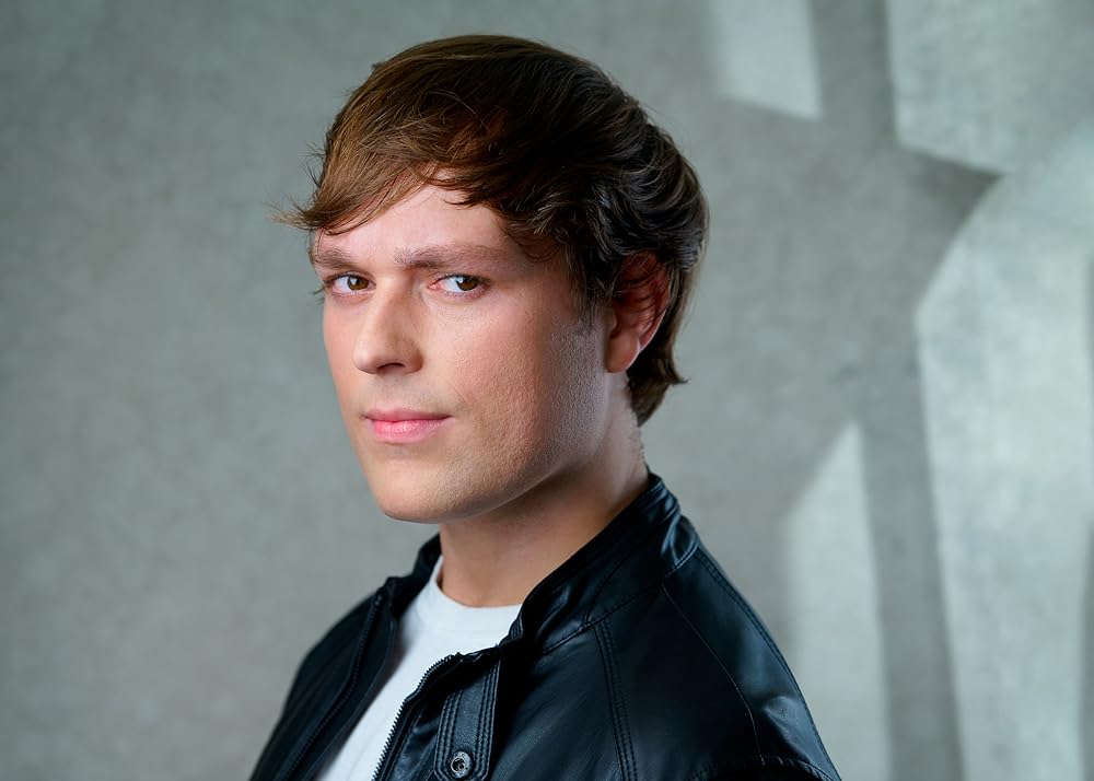 actor Seth Boyer large photo