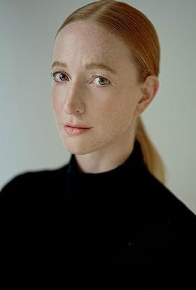 actor Kaya Marie Möller large photo