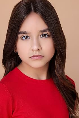 actor Ava Wrubel large photo