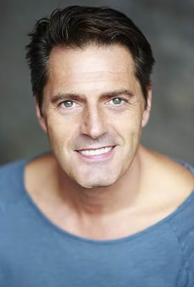 actor Jason Davies large photo