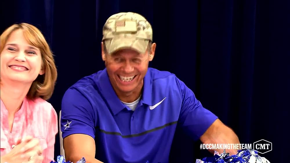 actor Kelli Finglass large photo