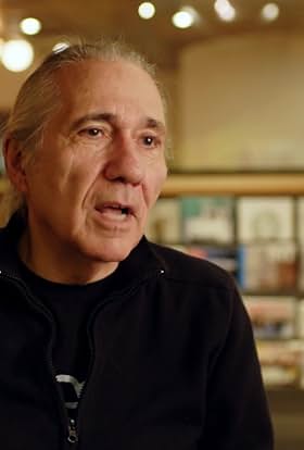 actor Roger Cantin large photo