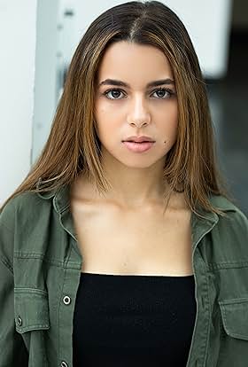 actor Hana Kashaf large photo